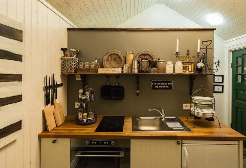 هتل Sea Side Cottages