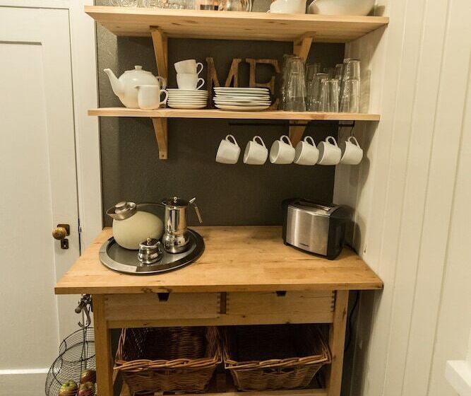 هتل Sea Side Cottages