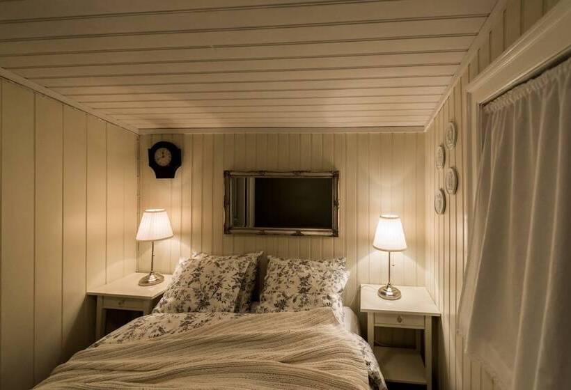 هتل Sea Side Cottages