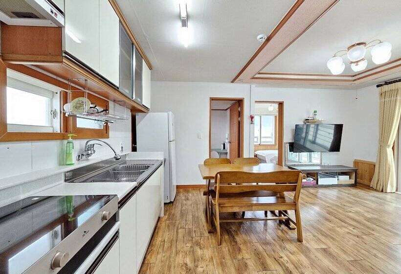 فندق Seongsan Sunrise Pension