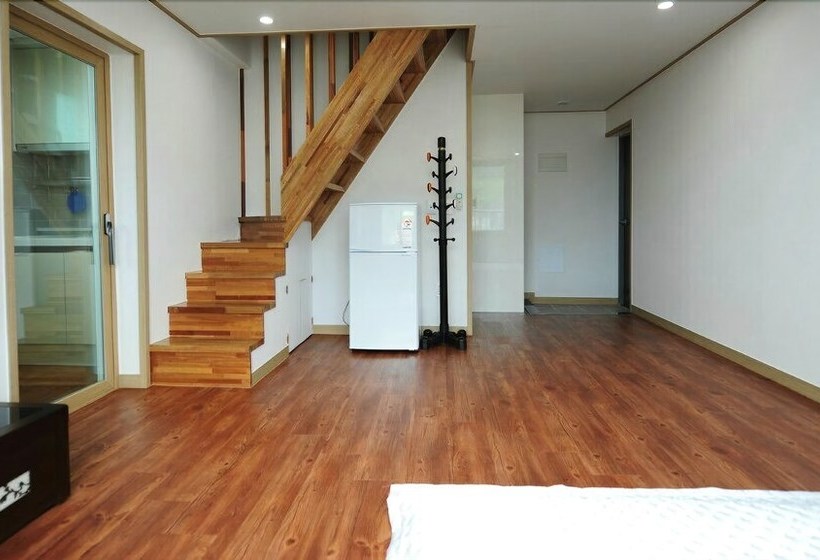 酒店 Seongsanpo Love