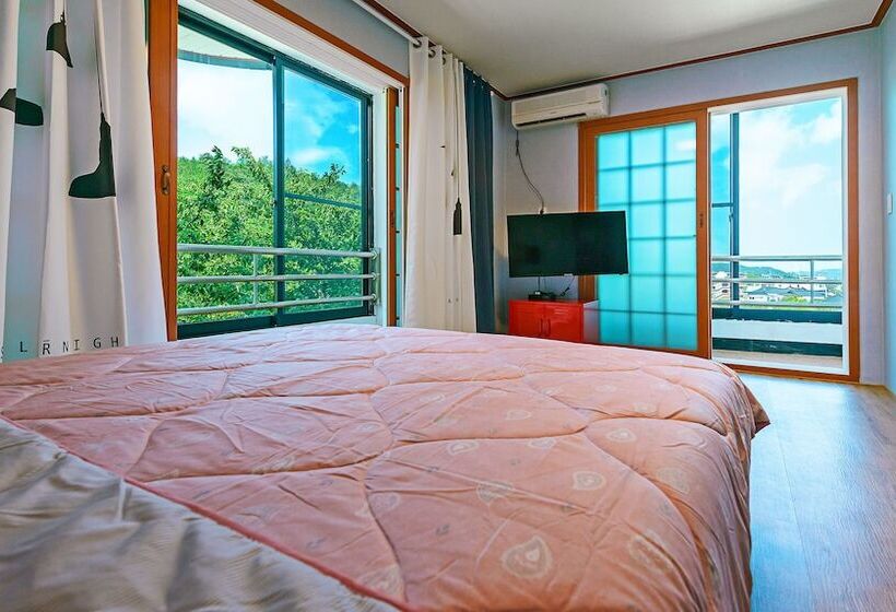 Отель Seorak Pension