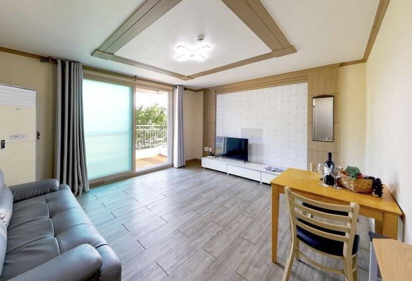 Отель Taehwa Pension