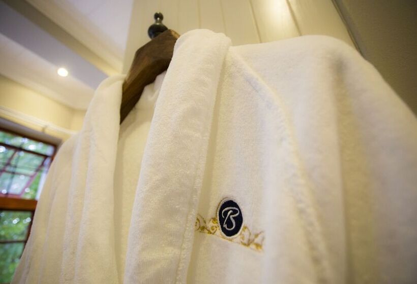 ホテル The Browns  Luxury Guest Suites