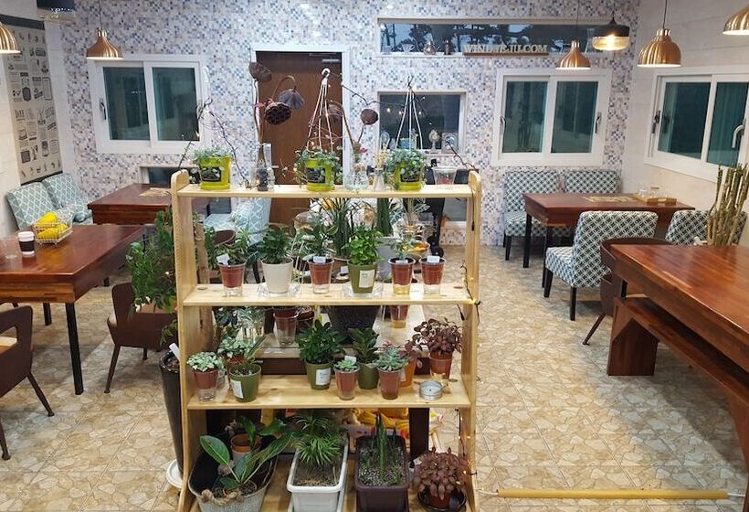 ホテル Wind Jeju Cafe & Pension
