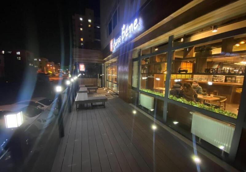 Tanan Center Serviced Apartments