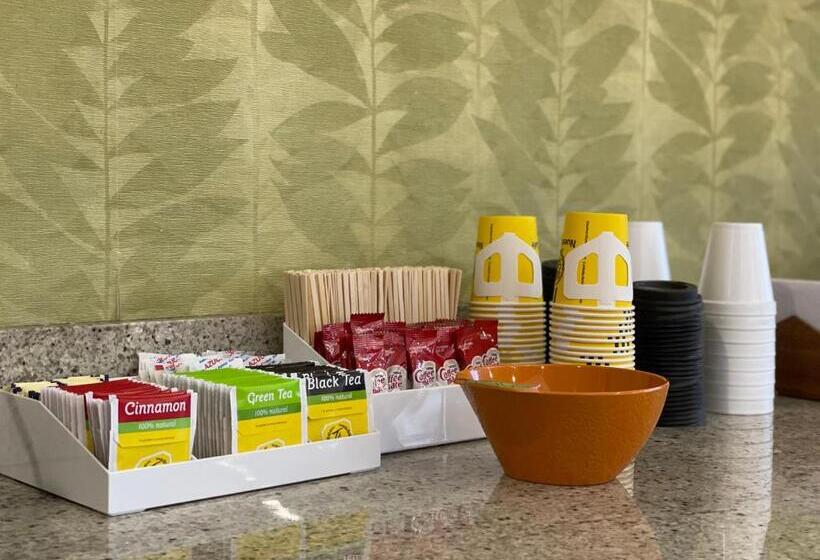 Aparthotel Sevilla Suites