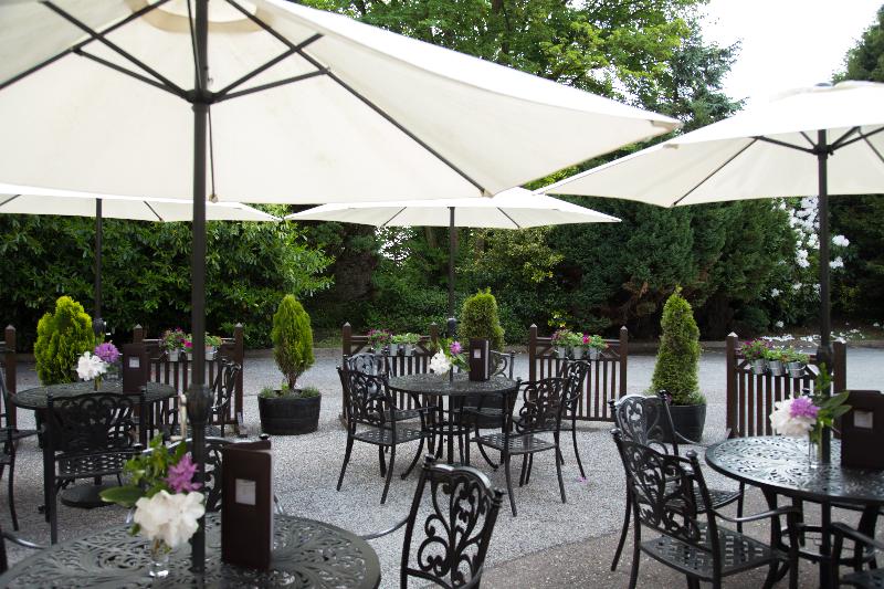 Cork S Vienna Woods Hotel & Villas