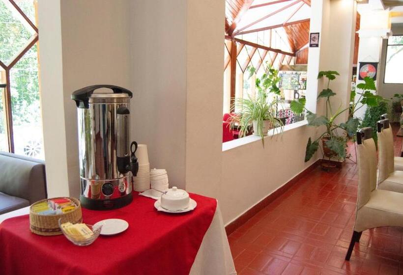 簡易ホテル Santuario Machupicchu