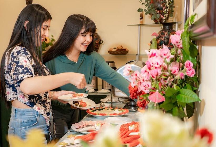 ホテル Agustos Cusco