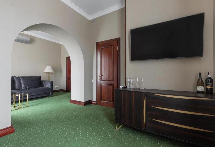 هتل Arcadia Plaza