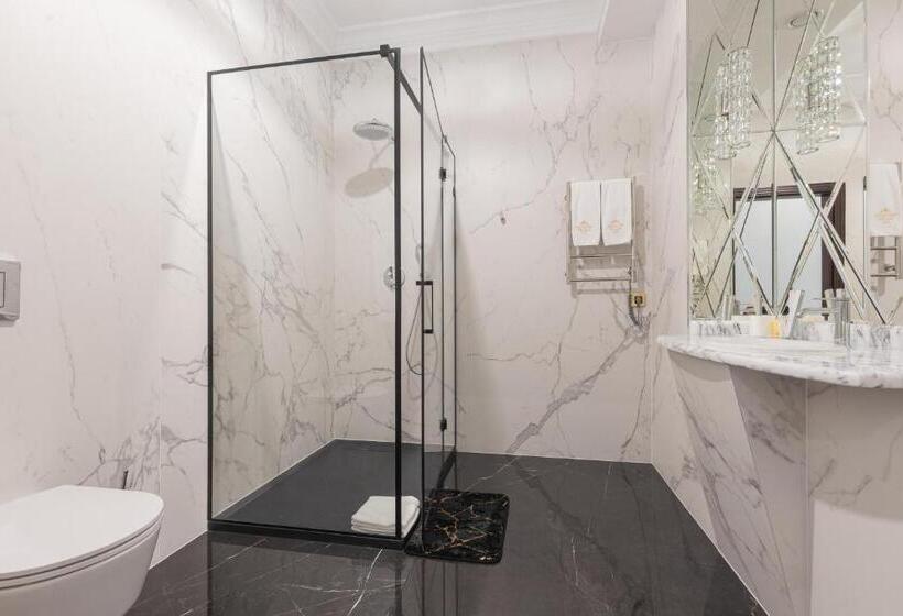 هتل Arcadia Plaza