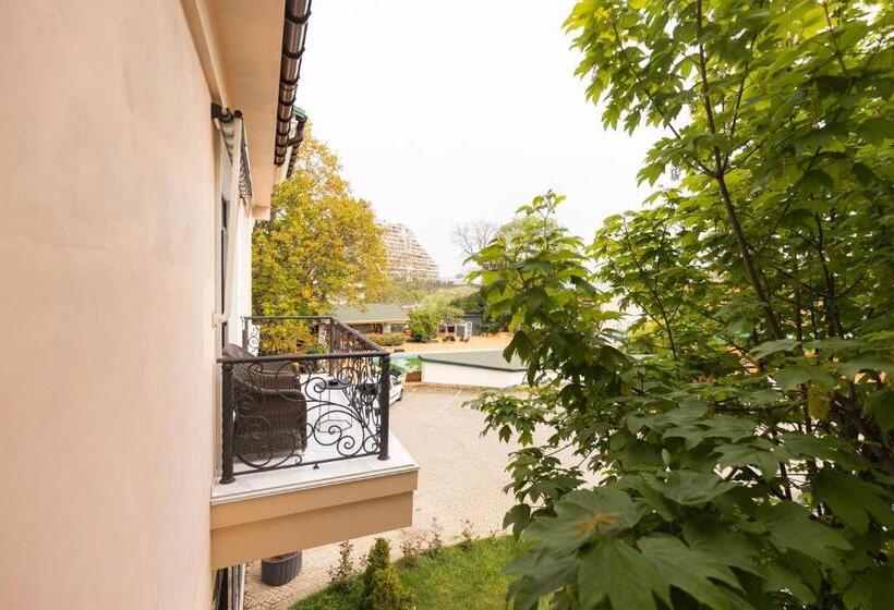 هتل Arcadia Plaza