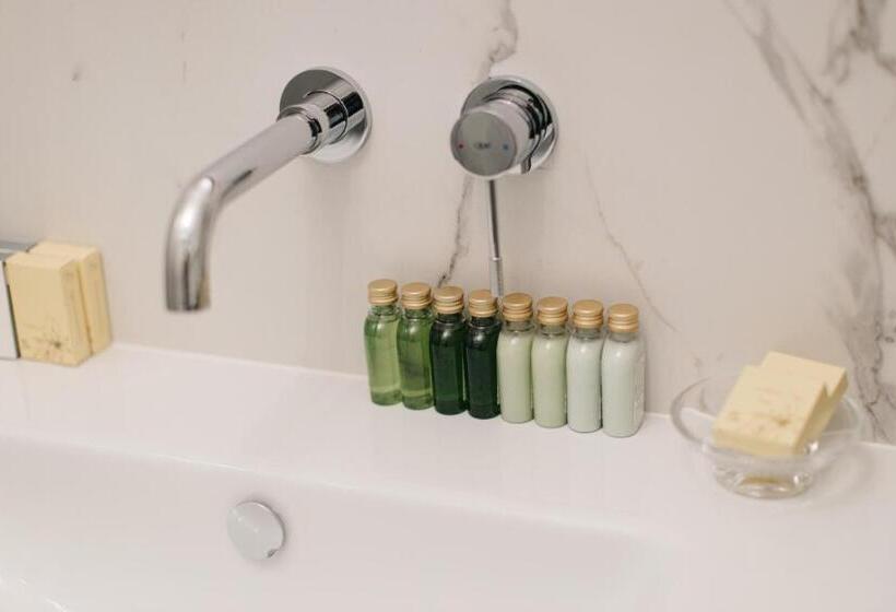 هتل Arcadia Plaza