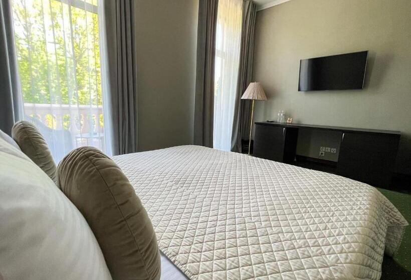 هتل Arcadia Plaza