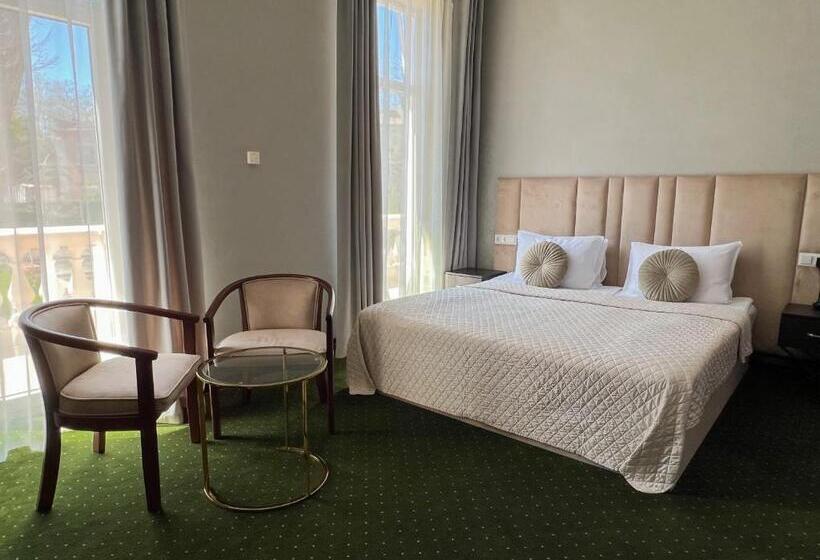 هتل Arcadia Plaza