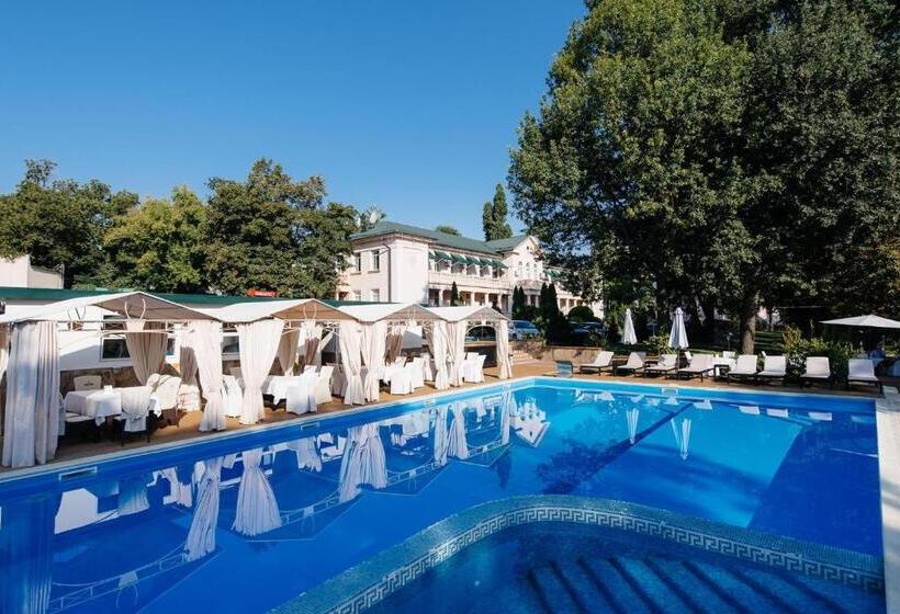 هتل Arcadia Plaza