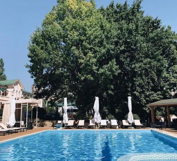 هتل Arcadia Plaza