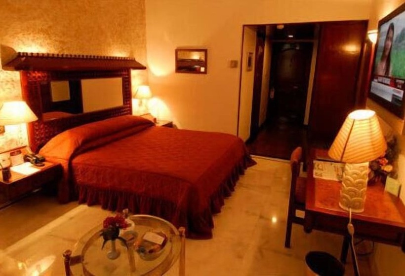 Отель Ashok Country Resort