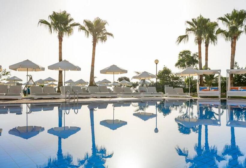 Отель Atlantica Sea Breeze, Adults Only