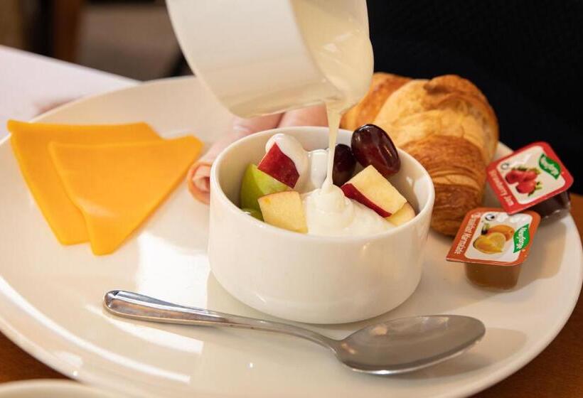 בית מלון כפרי Ballina Manor