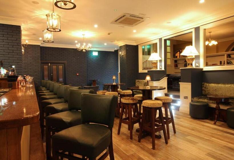 בית מלון כפרי Ballina Manor