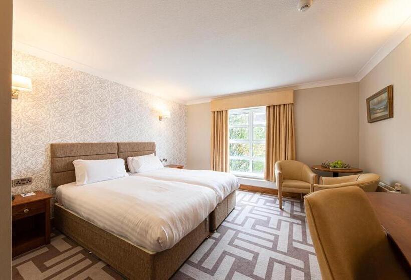 בית מלון כפרי Ballina Manor