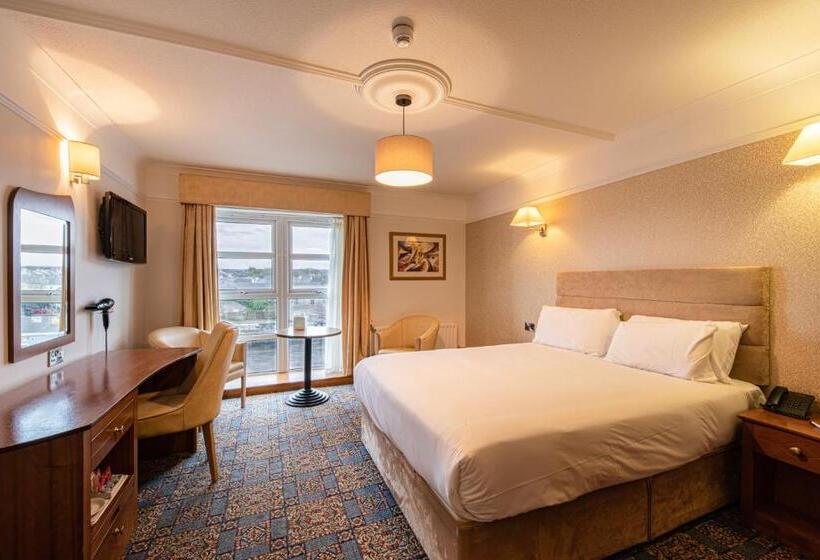 בית מלון כפרי Ballina Manor