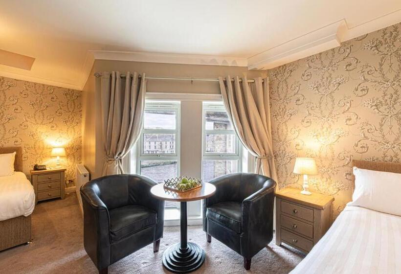 בית מלון כפרי Ballina Manor