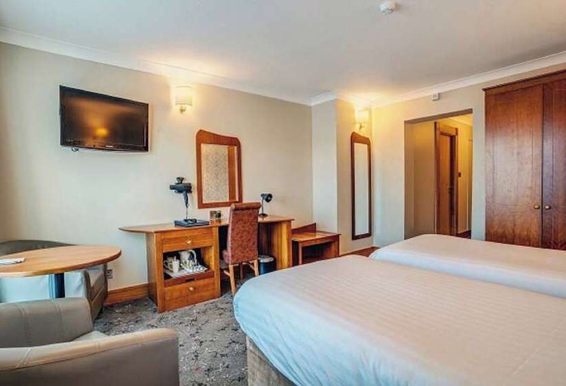 בית מלון כפרי Ballina Manor