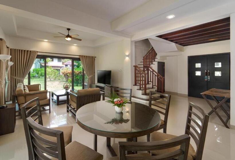 호텔 Banyu Biru Villa