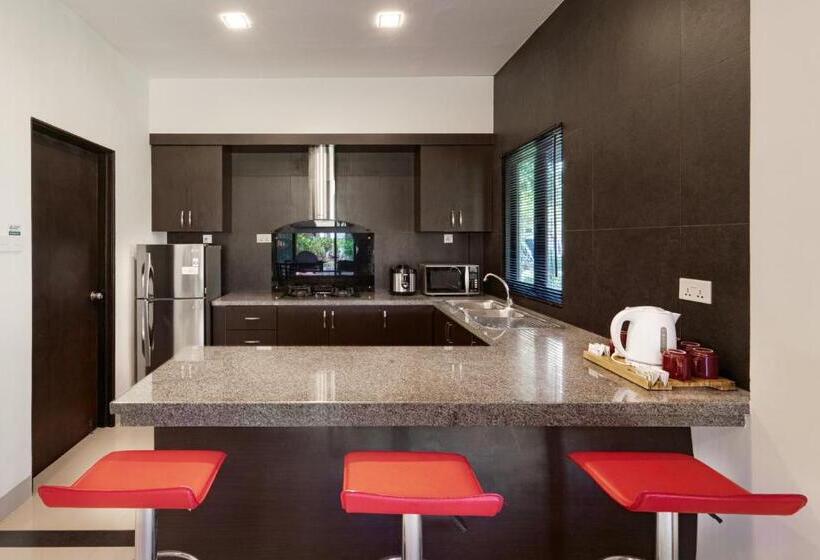 호텔 Banyu Biru Villa