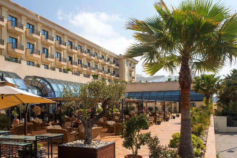 هتل Barcelo Concorde Les Berges Du Lac