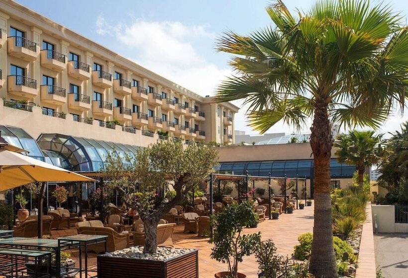 هتل Barcelo Concorde Les Berges Du Lac