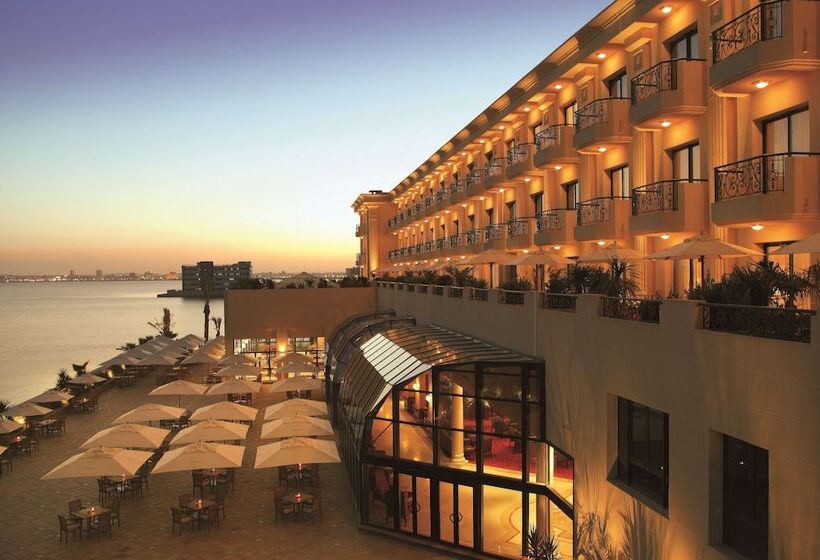 هتل Barcelo Concorde Les Berges Du Lac