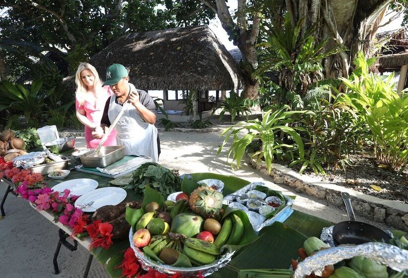 هتل Breakas Beach Resort