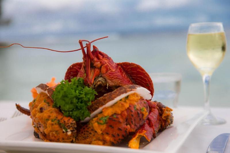 Hotel Breakas Beach Resort