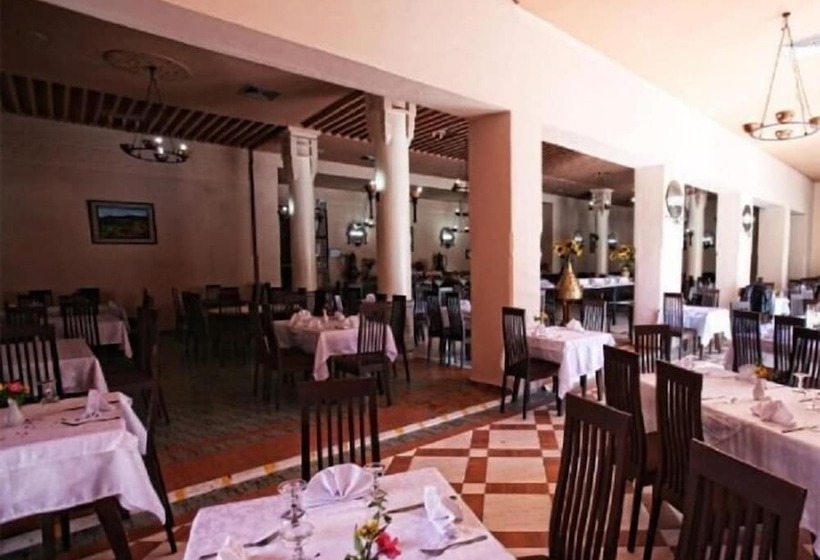 בית מלון כפרי Club Hanane