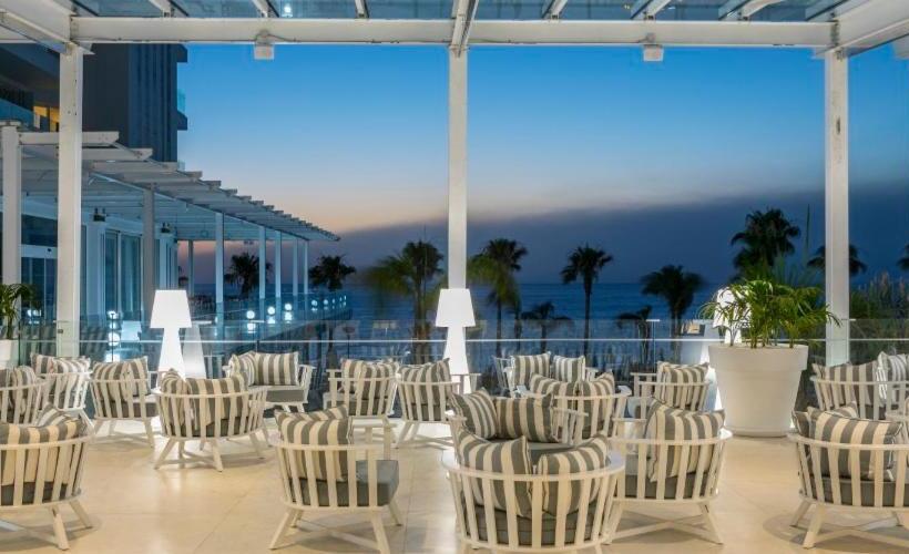 Отель Constantinos The Great Beach