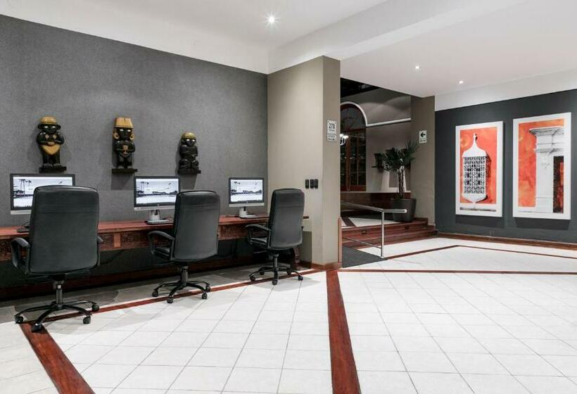 Отель Costa Del Sol Wyndham Trujillo