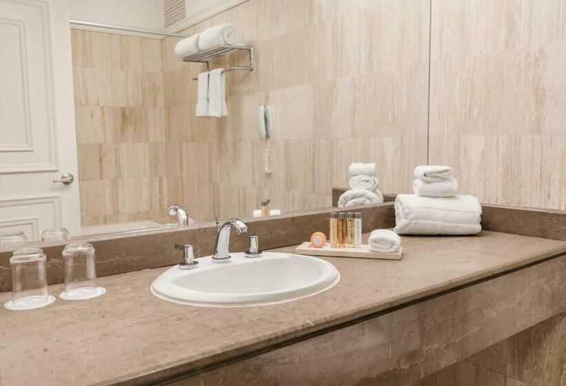 Отель Costa Del Sol Wyndham Trujillo