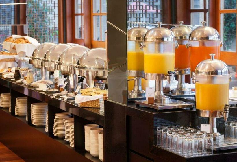 Отель Costa Del Sol Wyndham Trujillo