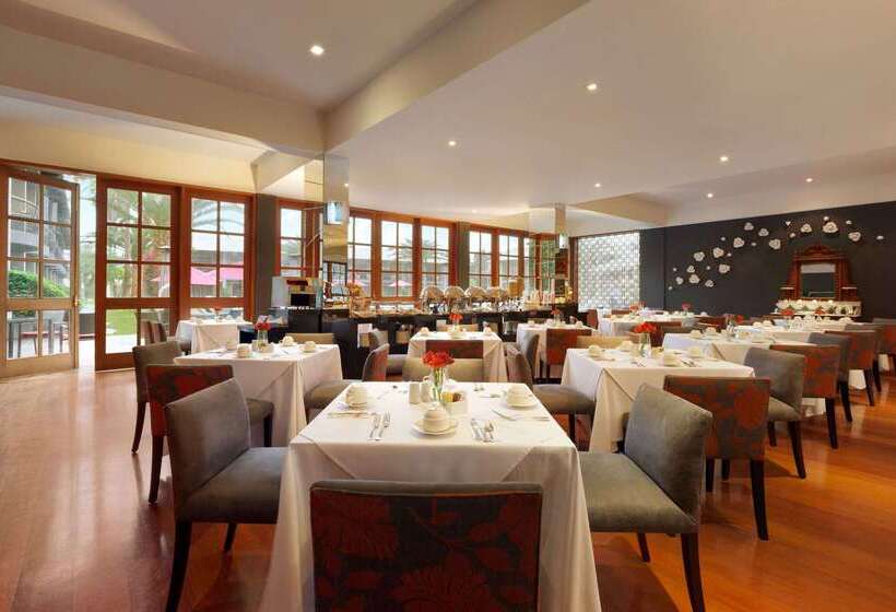 Отель Costa Del Sol Wyndham Trujillo