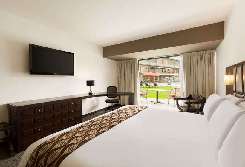 Отель Costa Del Sol Wyndham Trujillo