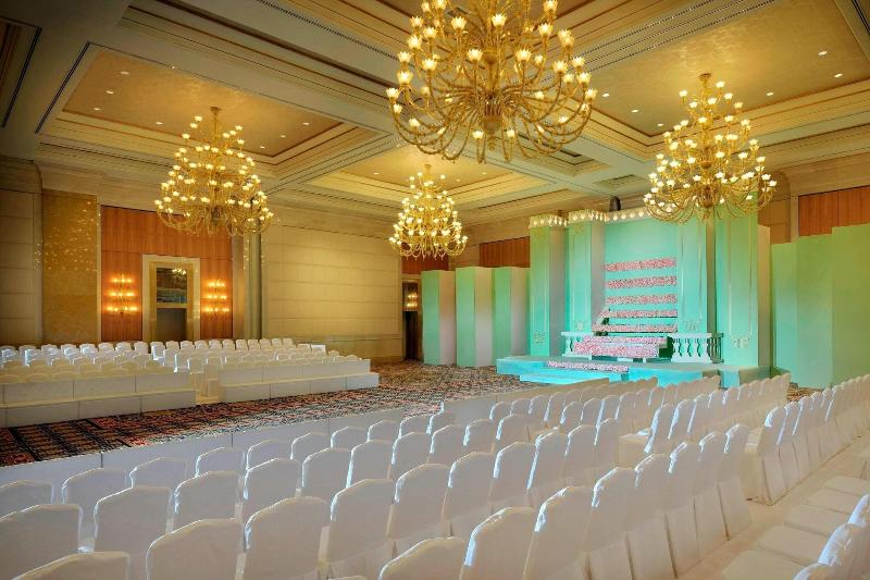 هتل Courtyard By Marriott Kuwait City