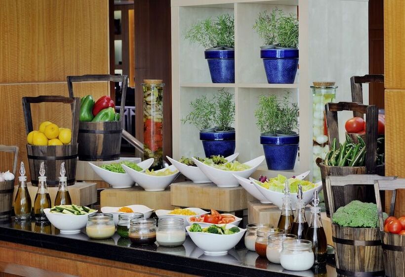 هتل Courtyard By Marriott Kuwait City