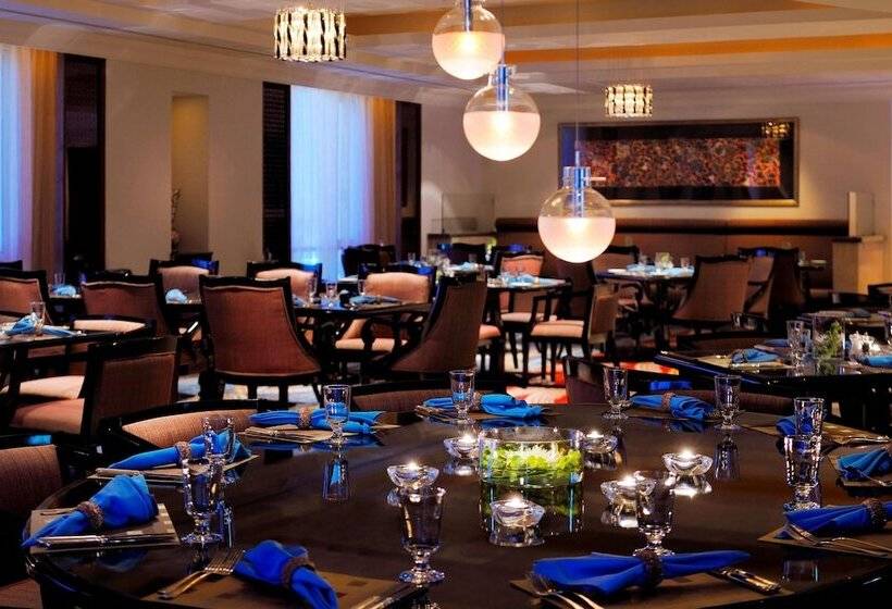 هتل Courtyard By Marriott Kuwait City