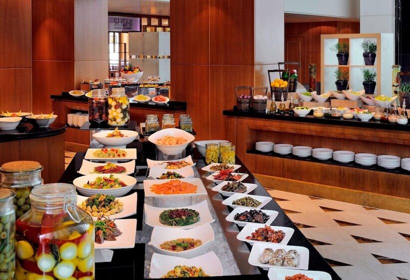 هتل Courtyard By Marriott Kuwait City