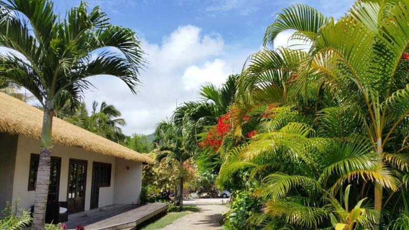 호텔 Crown Beach Resort & Spa