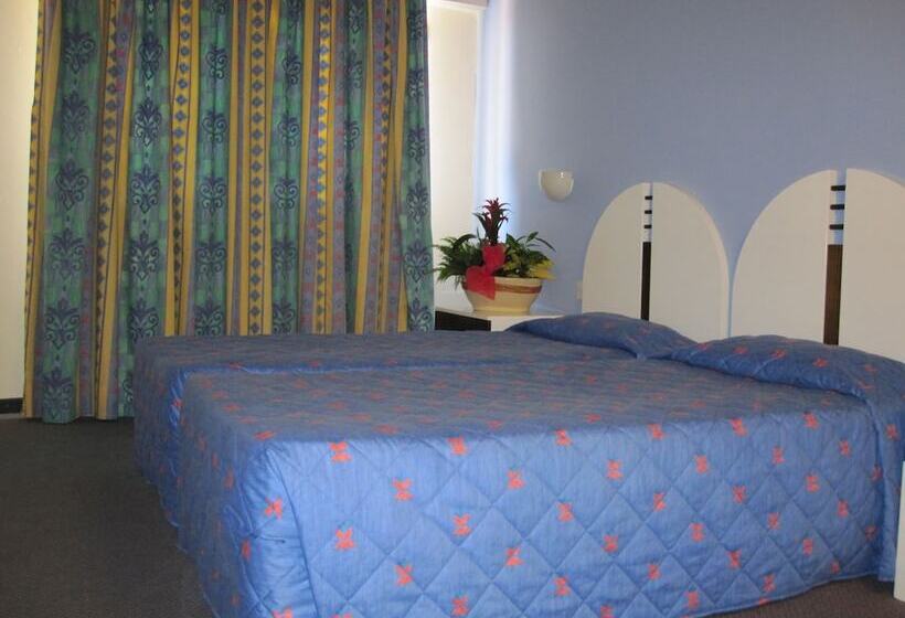 ホテル Crown Resorts Elamaris